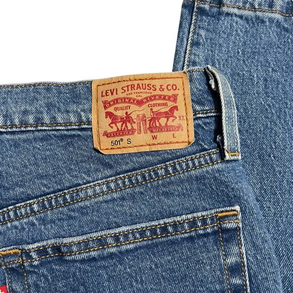 Levis 501 Womens Jeans Size 28 Button Fly Straight Medium Wash Distressed Denim - Picture 6 of 12